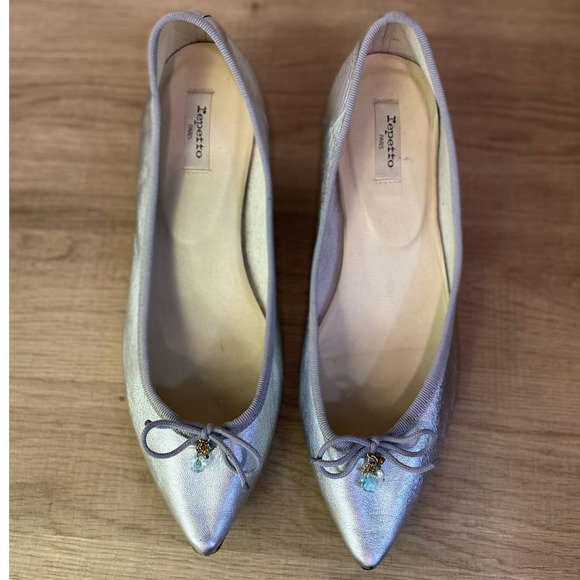 Repetto Paris Brigitte Metallic Silver Ballerina Style Pumps W/Charms RARE - Picture 4 of 14